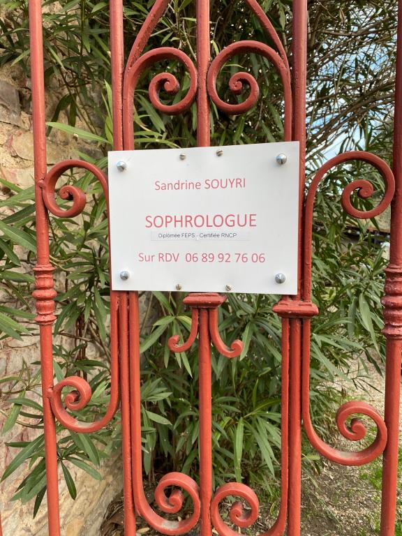 Photo numéro 1 de la galerie de Sandrine Souyri : Sophrologue à Logrian-Florian. Prendre RDV