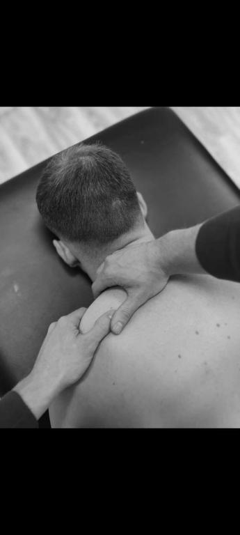 Photo numéro 1 de la galerie de Pierre Bernard : Masseur bien-être à Tassin-la-Demi-Lune. Prendre RDV