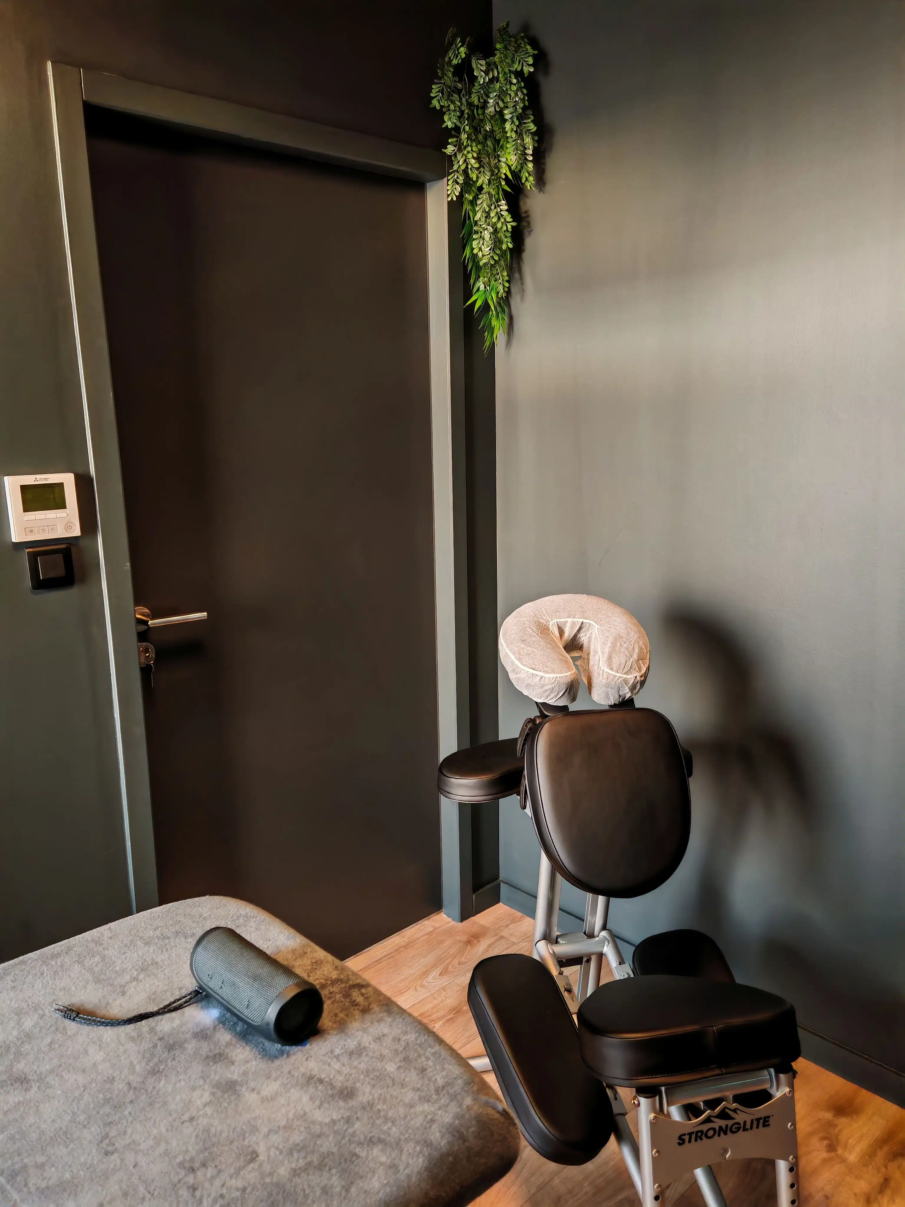 Photo numéro 7 de la galerie de Sylvie Hutsebaut : Masseur bien-être à Rennes. Prendre RDV