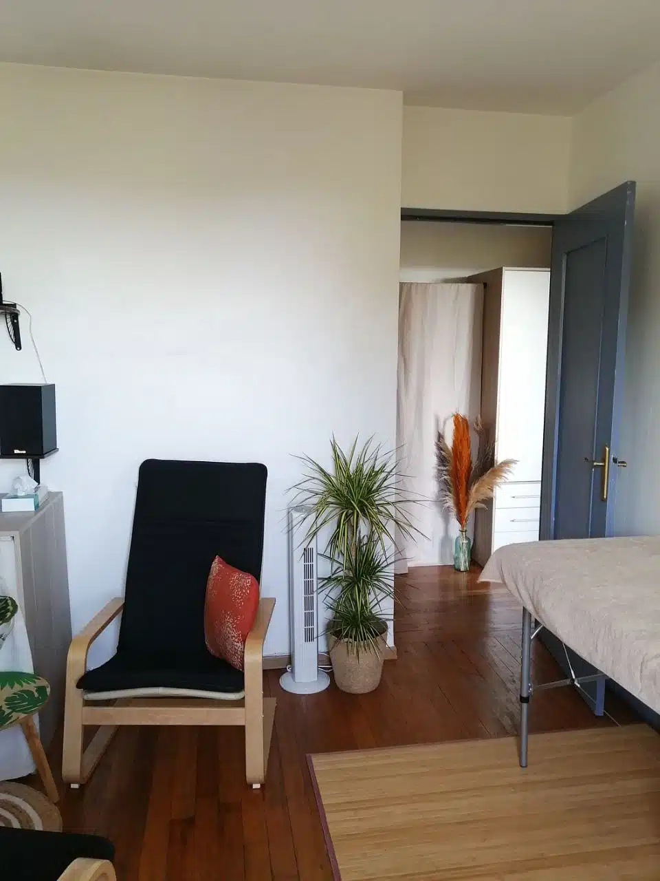 Photo numéro 4 de la galerie de Théodore Dhénain : Masseur bien-être à Villeurbanne. Prendre RDV