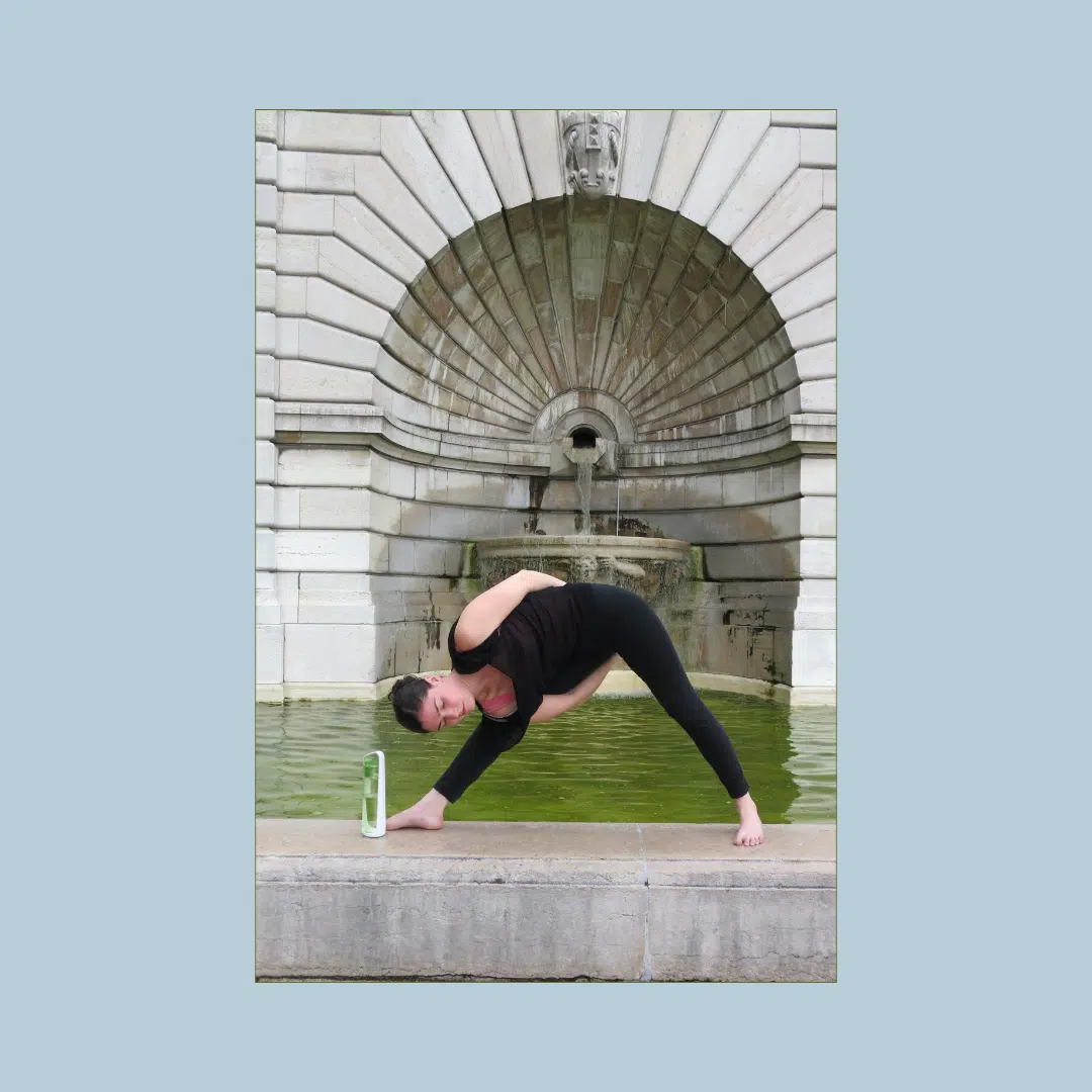 Photo numéro 22 de la galerie de Sylvie Dubaud Yoga Paris : Professeur de Yoga à Paris. Prendre RDV