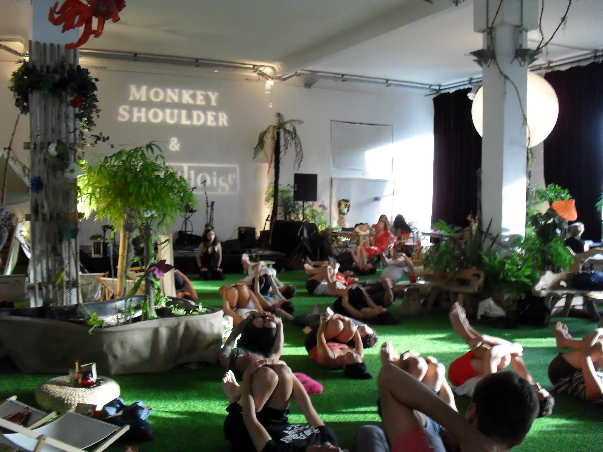 Photo numéro 29 de la galerie de Sylvie Dubaud Yoga Paris : Professeur de Yoga à Paris. Prendre RDV