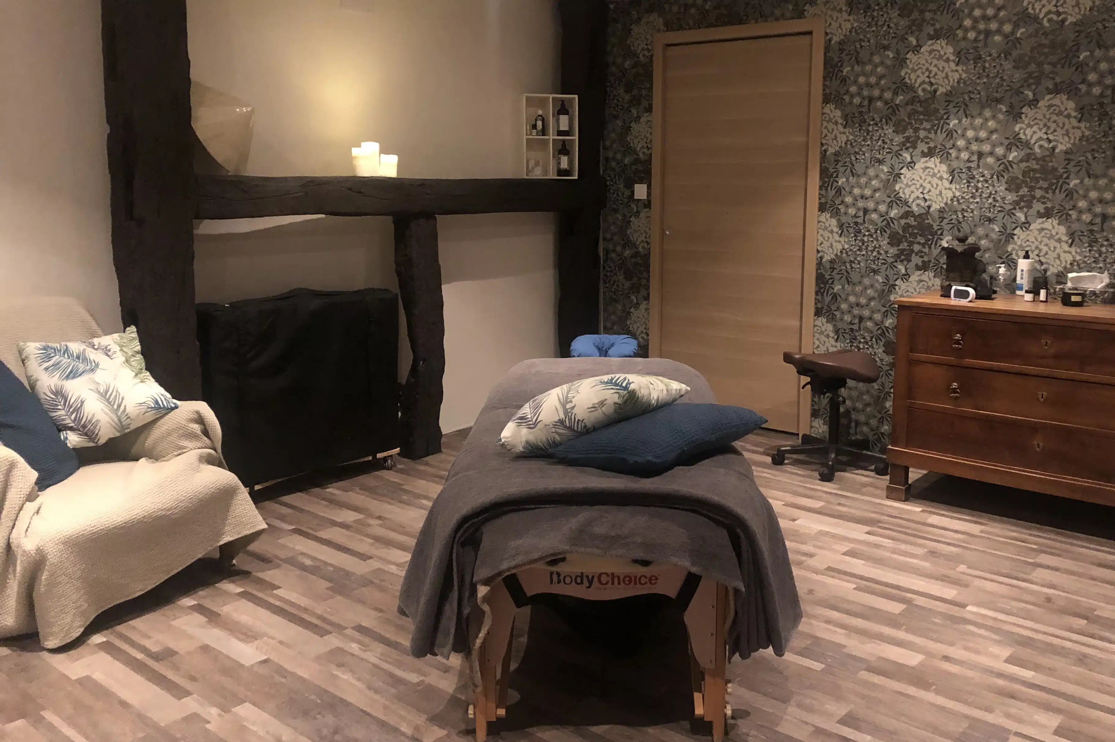 Photo numéro 3 de la galerie de Priscillia Cottet : Masseur bien-être à Joncherey. Prendre RDV