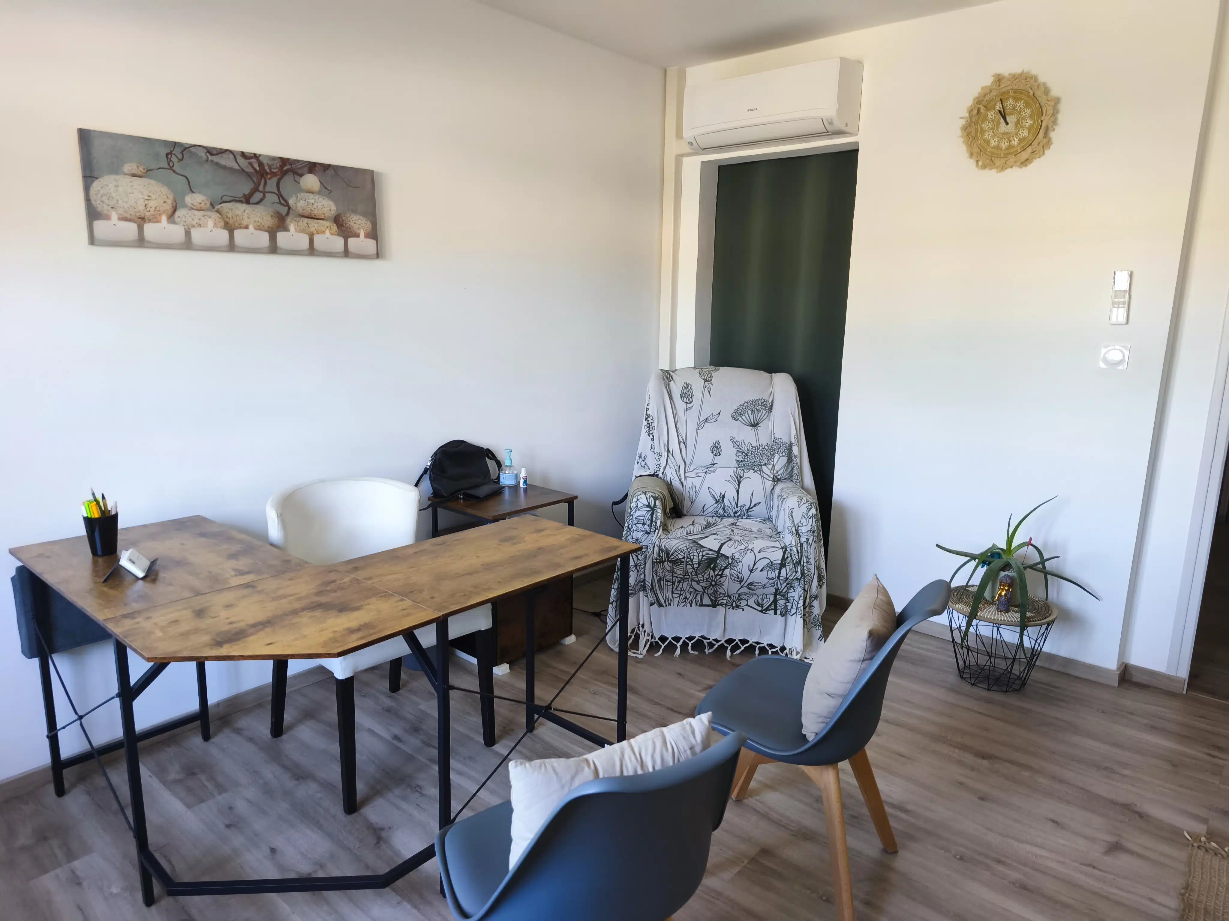 Photo numéro 16 de la galerie de Stéphanie Barral : Hypnothérapeute à Saint-Mamert-du-Gard. Prendre RDV