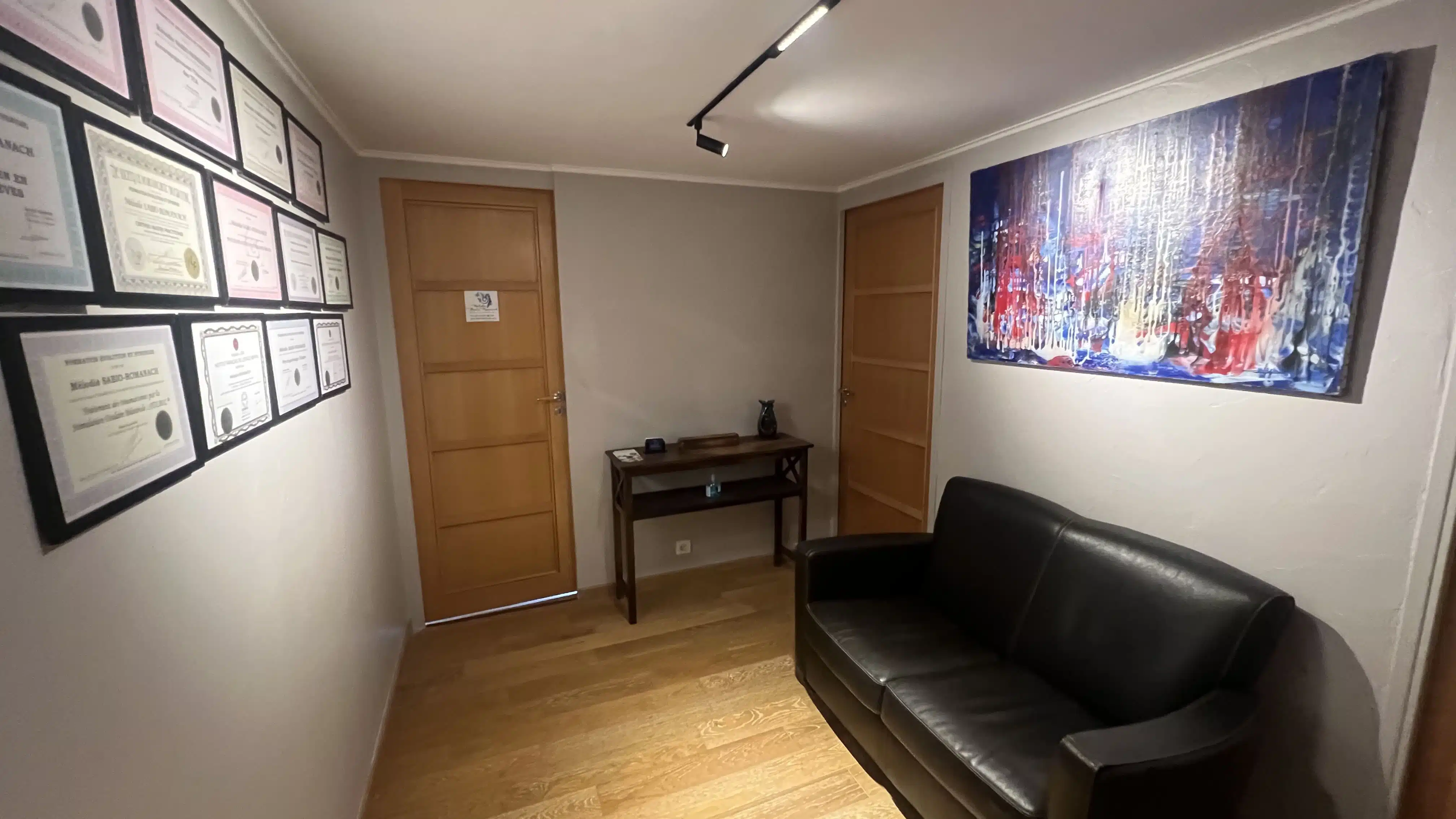 Photo numéro 2 de la galerie de Mélodie Badia Romanach : Hypnothérapeute à Cavalaire-sur-Mer. Prendre RDV