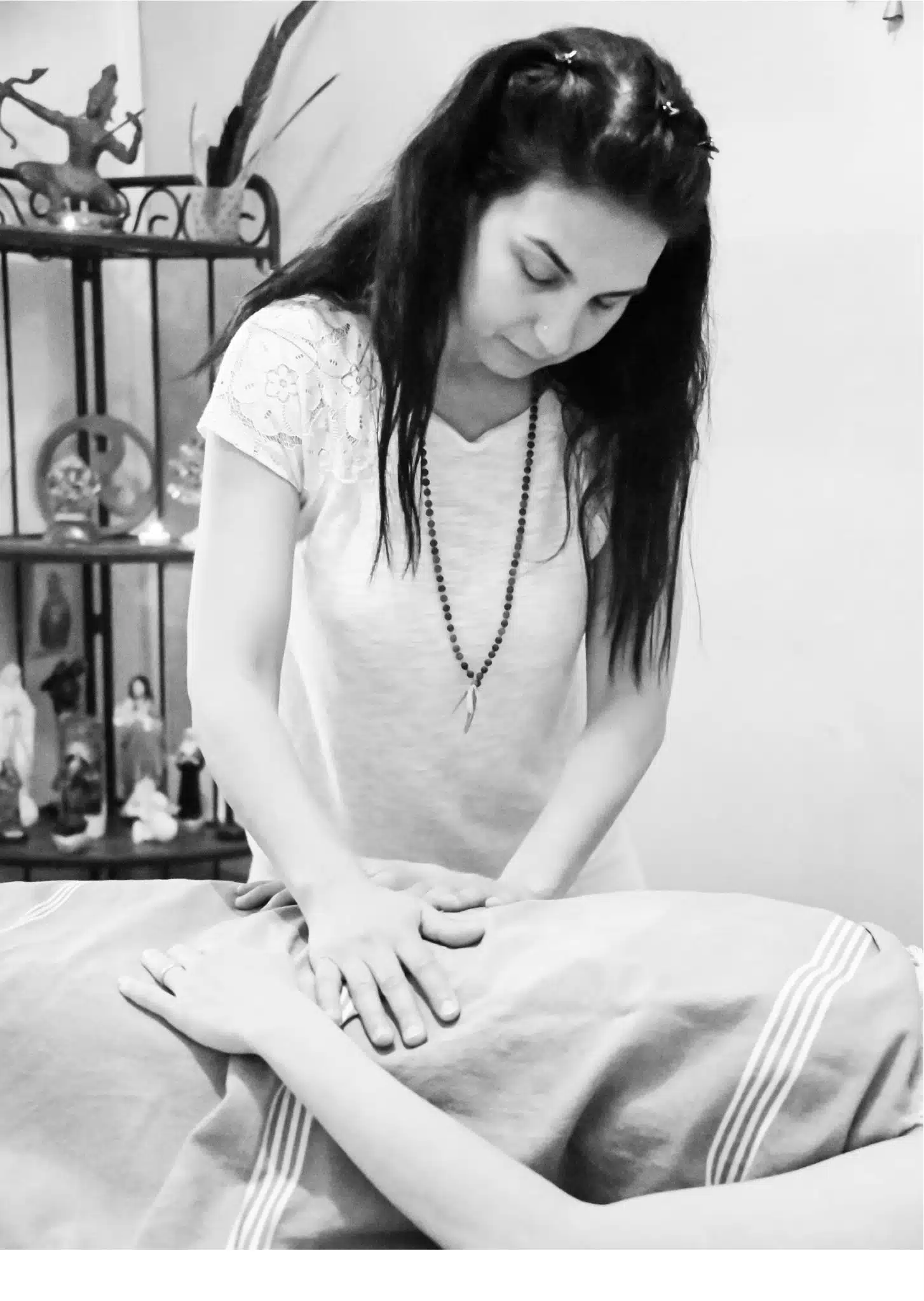 Photo numéro 4 de la galerie de Monica Piromalli : Masseur bien-être à La Ciotat. Prendre RDV