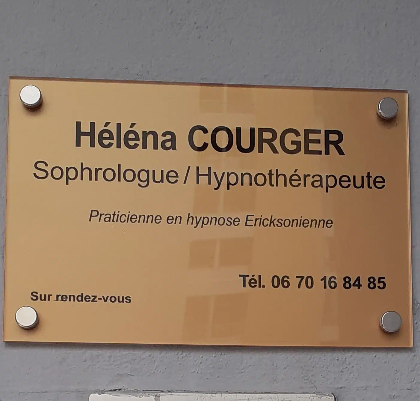 Photo numéro 1 de la galerie de Héléna Courger : Hypnothérapeute à Montpellier. Prendre RDV