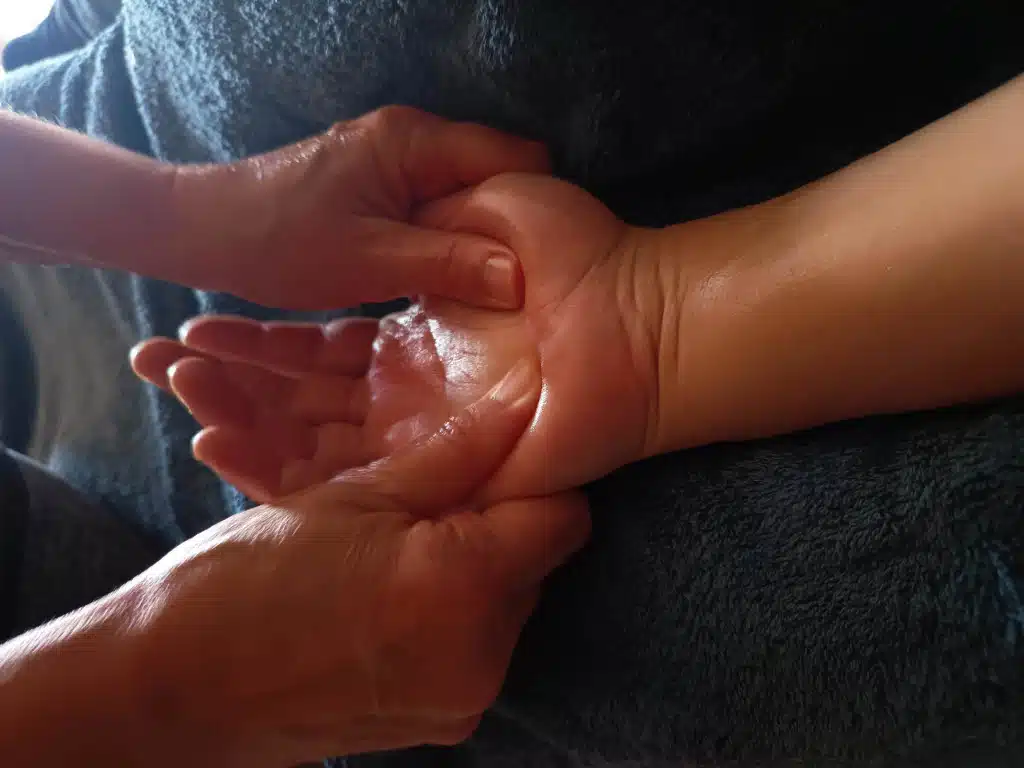 Photo numéro 1 de la galerie de Valérie Michèle Valcrose Harmonie du Vivant : Masseur bien-être à Agde. Prendre RDV