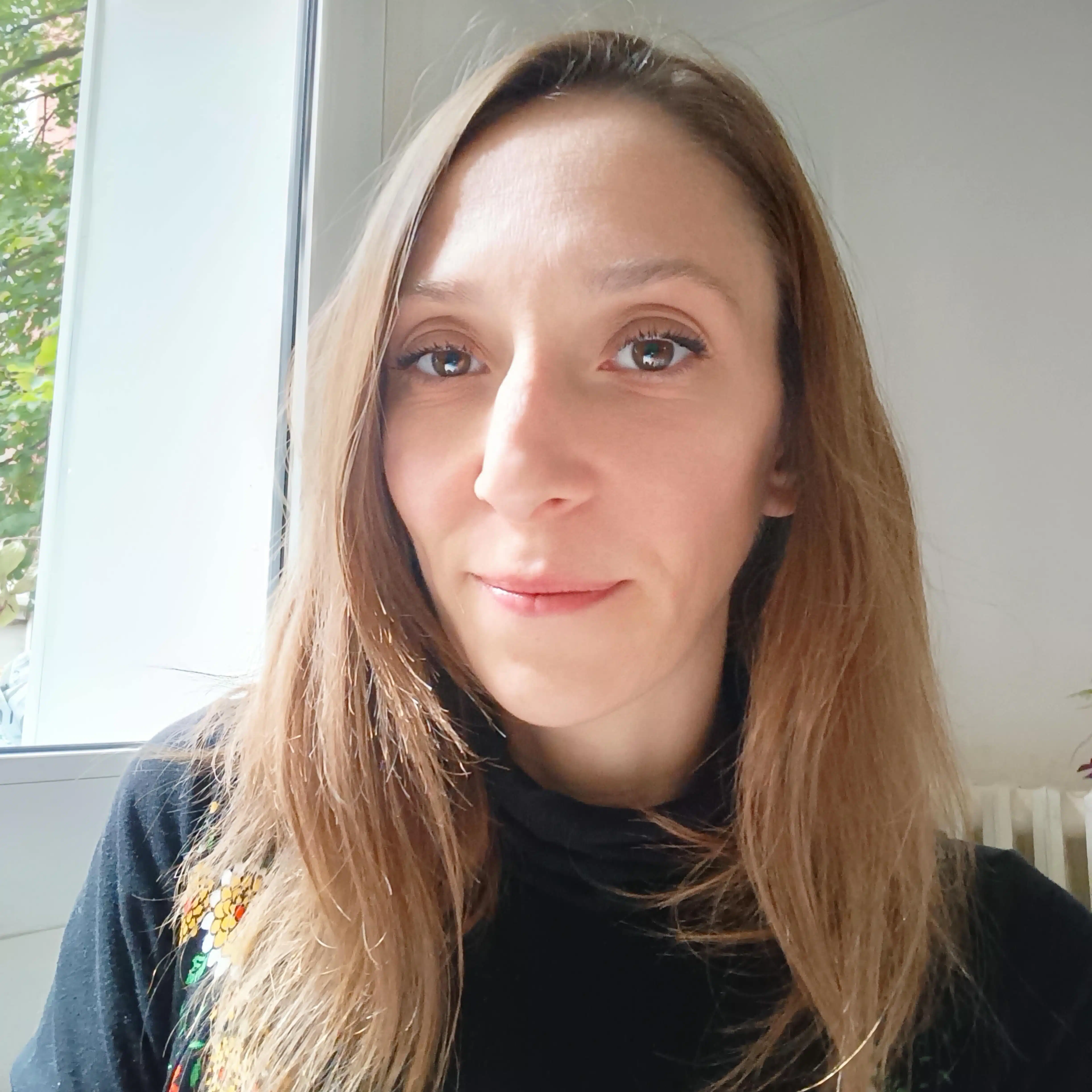  Lorianne   Hollart  ,  à Lyon